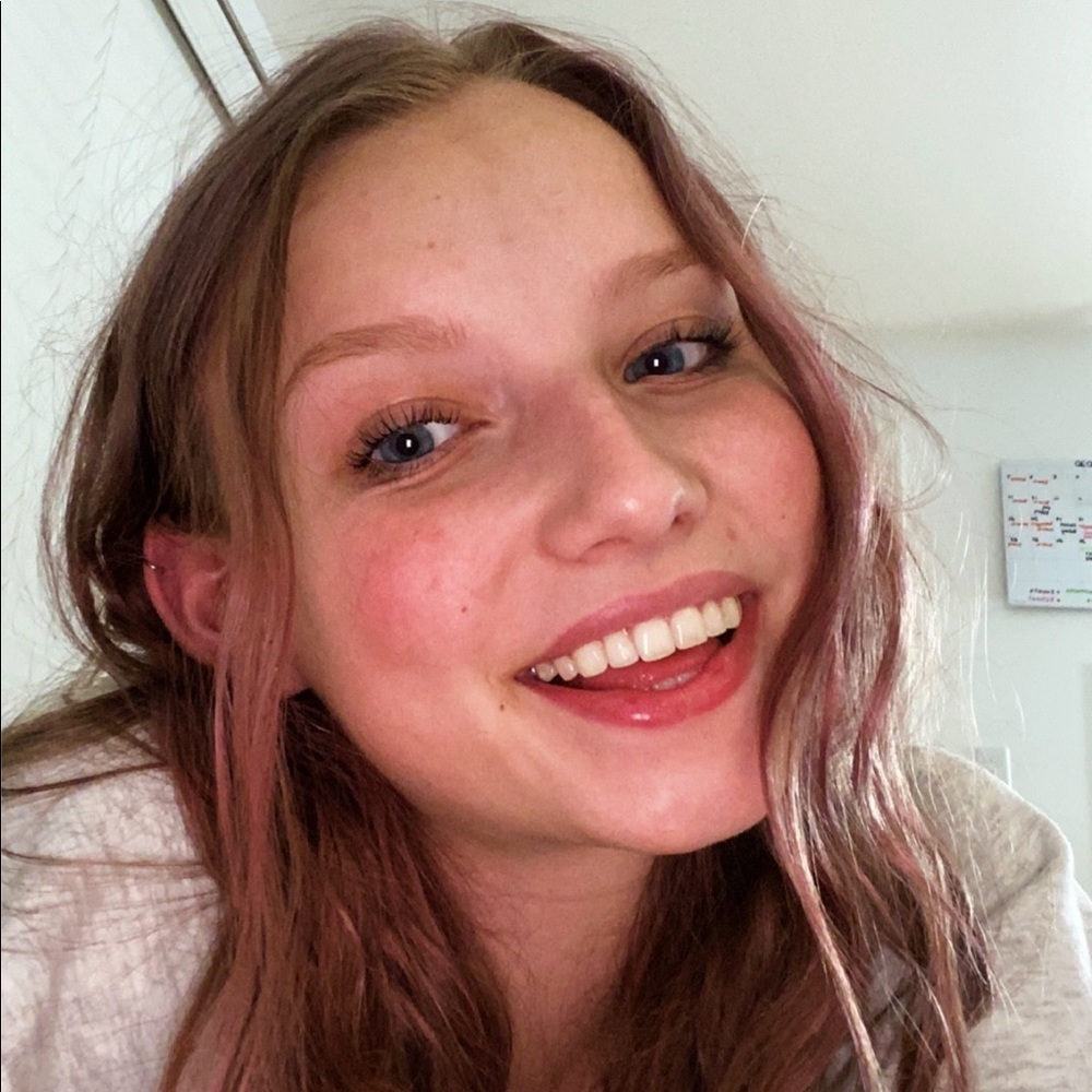 Meet your Posher, Julia